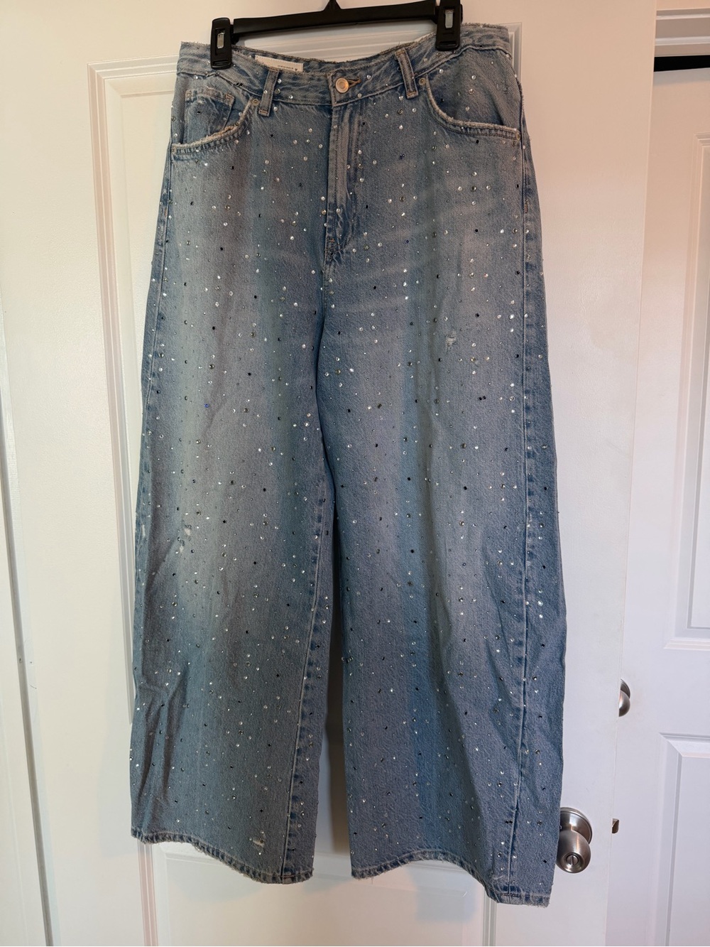 Zara Light Blue bejeweled Wide-Leg Jeans